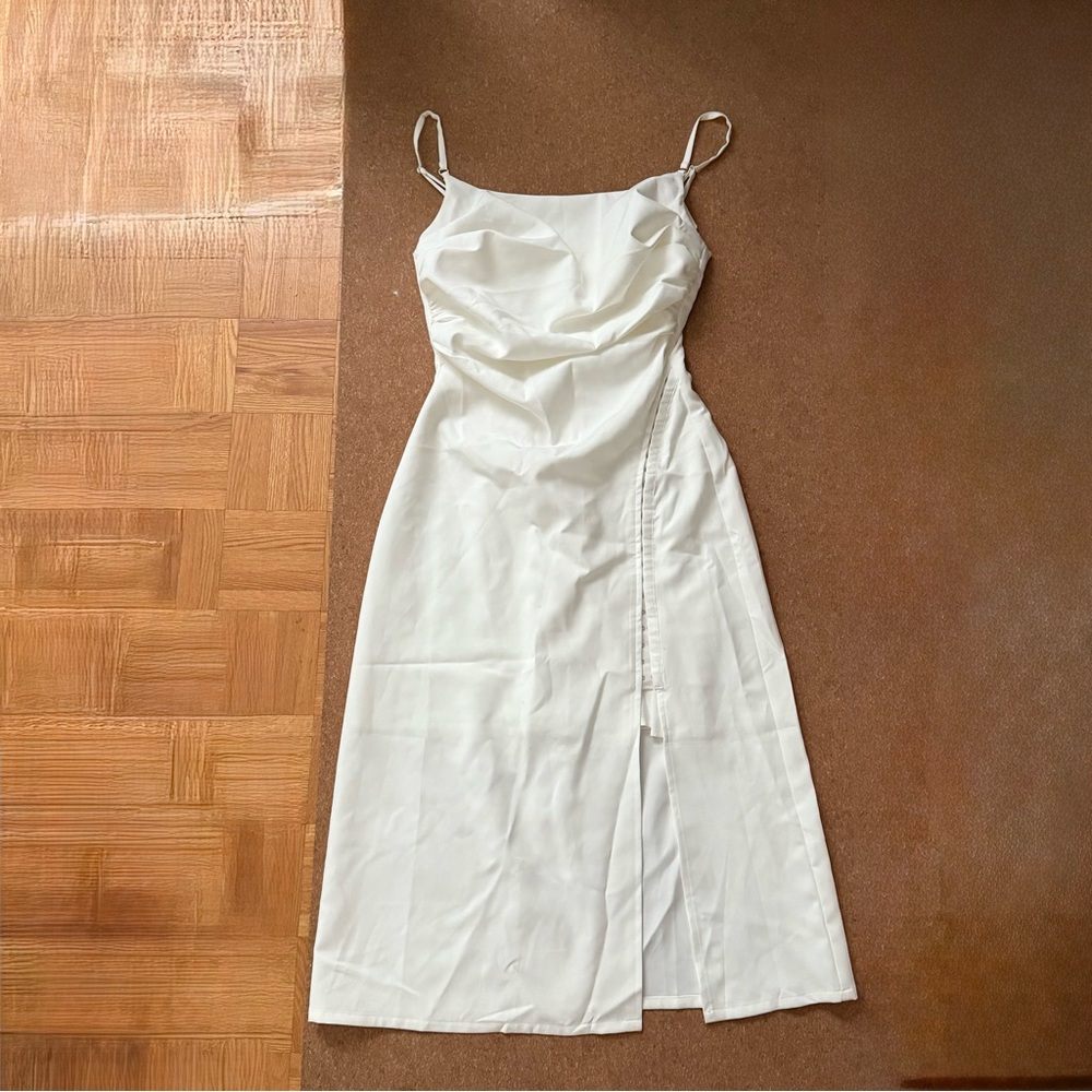 Elegant Cream Dress - Picture 3 of 6